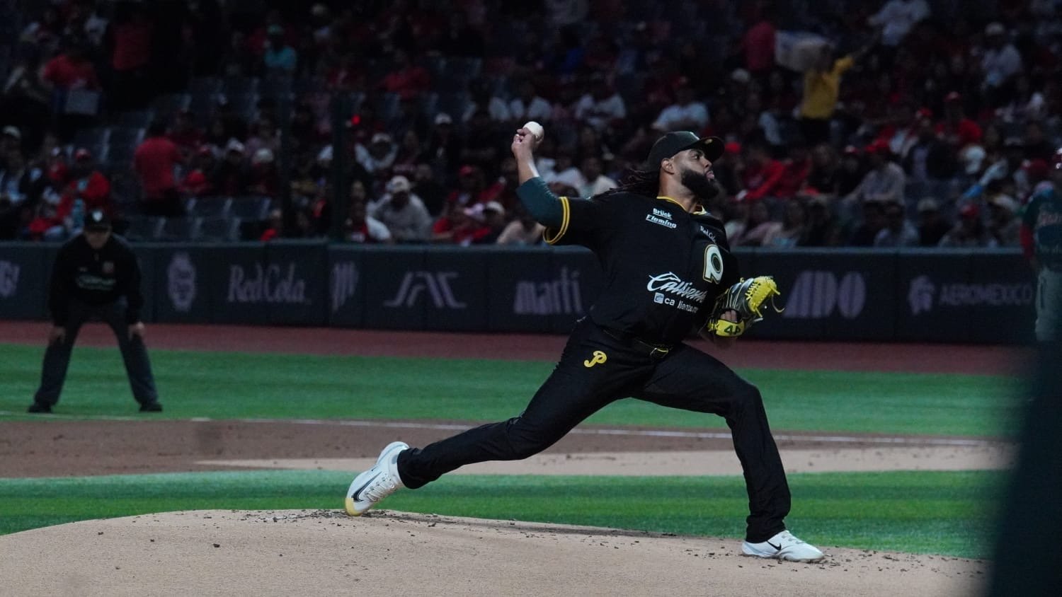 Con un enorme pitcheo de Santos, Montilla y Breto, Pericos acaba con el reinado de Diablos